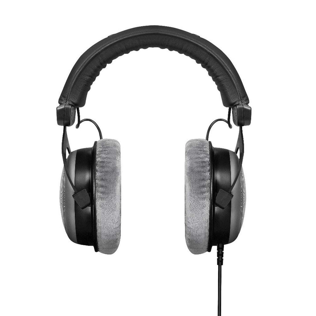 Beyerdynamic DT 880 PRO Studio headphones for mixing and mastering (semi-open)