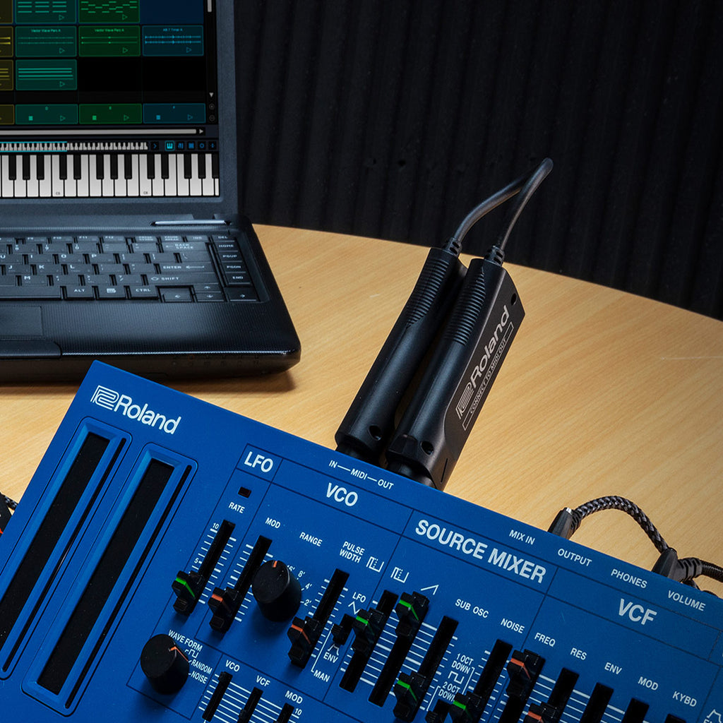 ROLAND WM 1 MIDI WIRELESS AADAPTOR