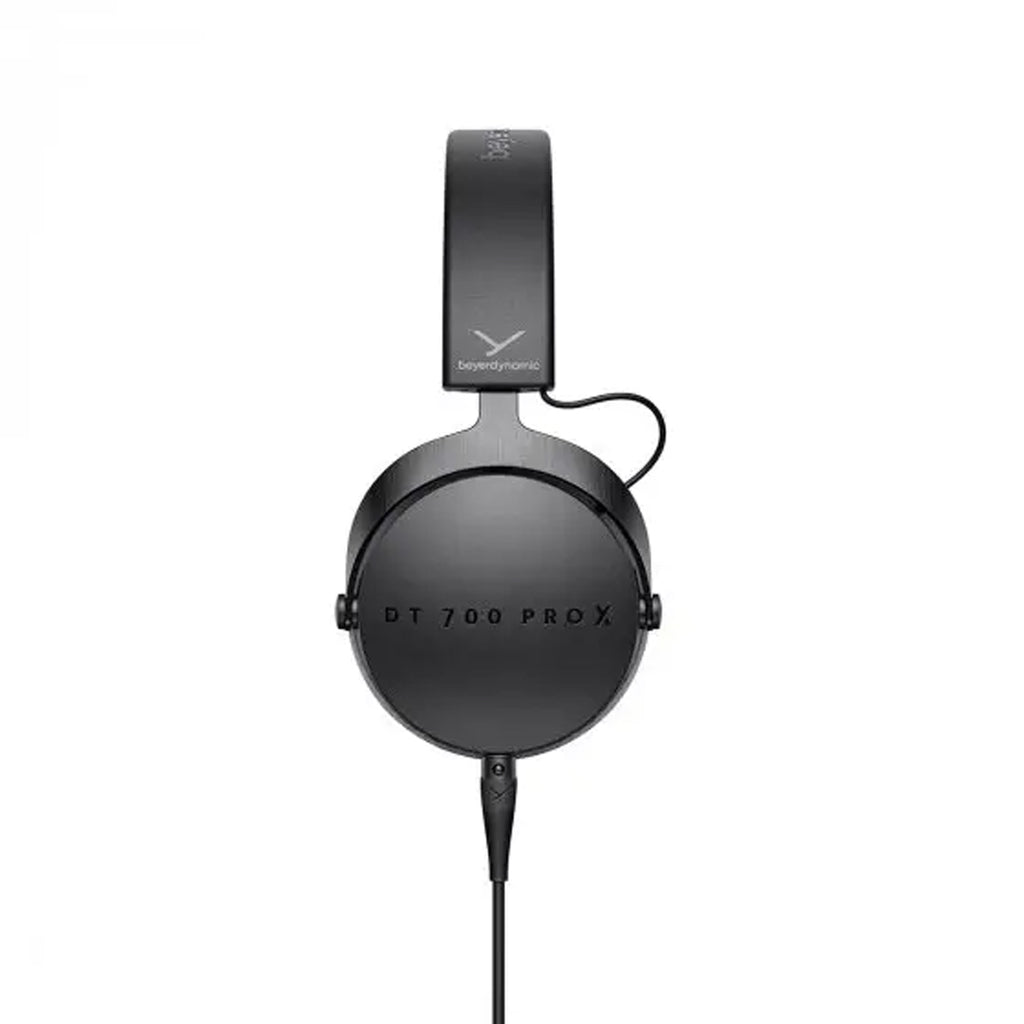 Beyerdynamic DT 700 PRO X Studio headphones for recording & monitoring (closed)