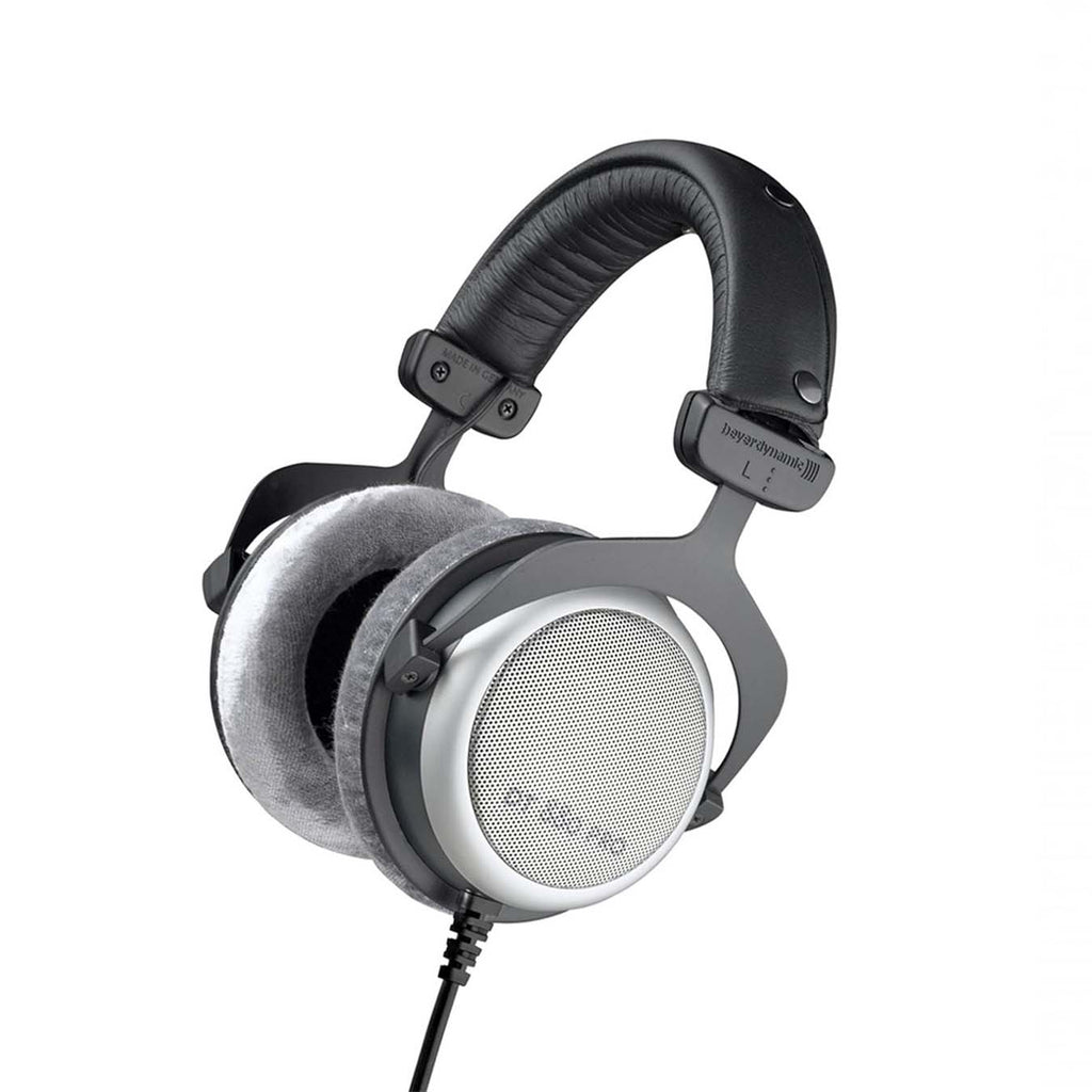 Beyerdynamic DT 880 PRO Studio headphones for mixing and mastering (semi-open)