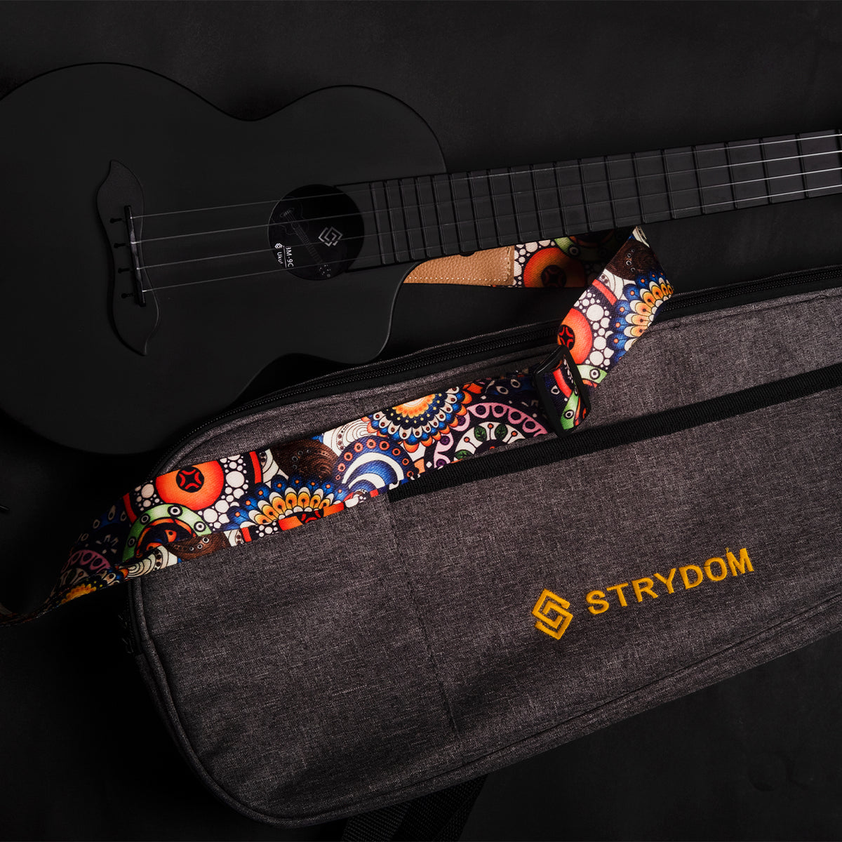 Strydom Concert BM-9C Carbon Fiber Travel Ukulele- Noir