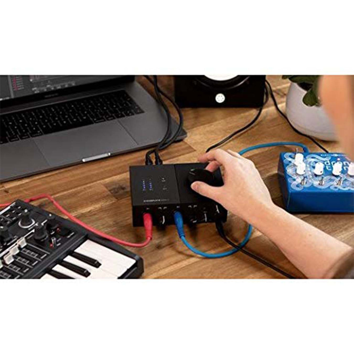 Native Instruments KOMPLETE AUDIO 1 Desktop USB Audio Interface